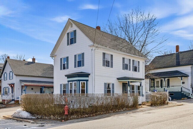 Building Photo - 72 Union St