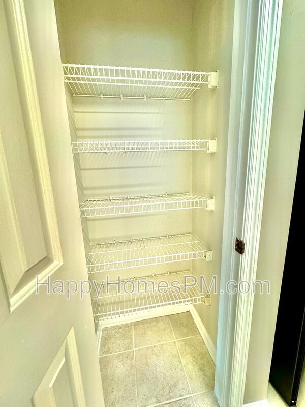 Building Photo - 8693 Blackshear Ct