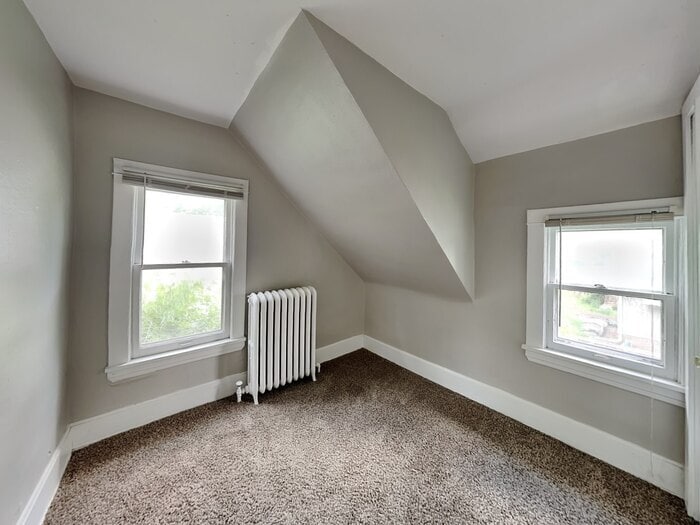 Building Photo - 4001 36th Ave S