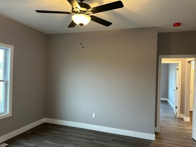 Building Photo - Castles Pines Duplex