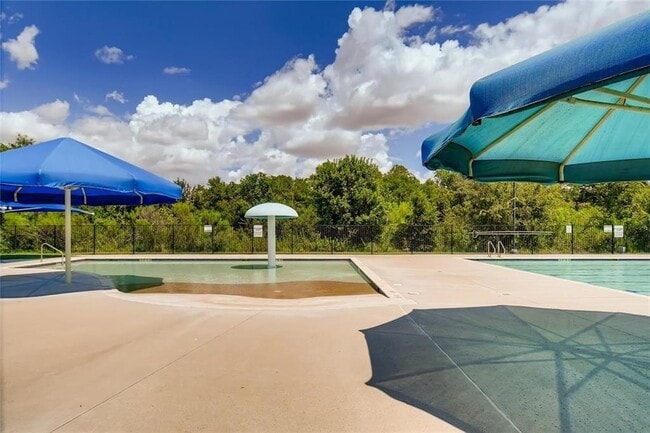 Building Photo - 100 Sulphur River Lp