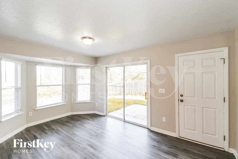 Building Photo - 2163 Fresco Dr