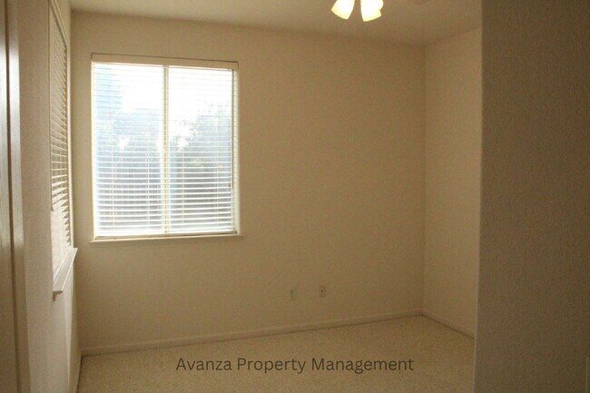 Building Photo - Home for Rent