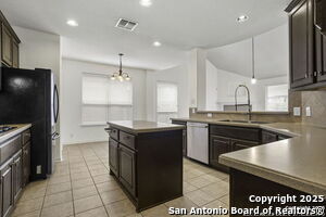 Building Photo - 3415 Highline Tr