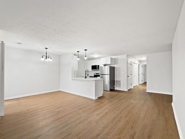 Building Photo - 4153 Bell Rd