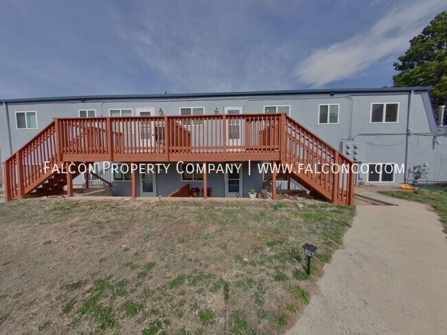 Building Photo - 4725 Picturesque Dr