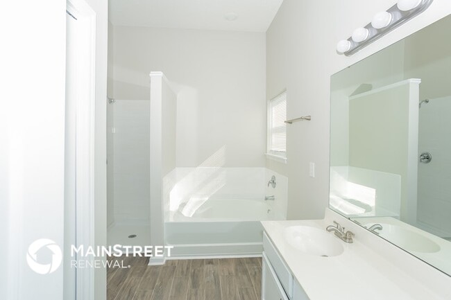 Building Photo - 2009 Stonewyck Ave