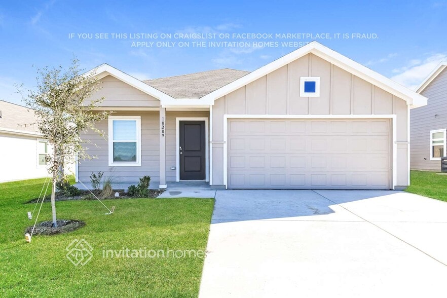 Primary Photo - 10209 Hackberry Spg Wy