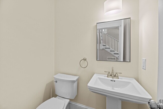 Building Photo - 1220 National Ave