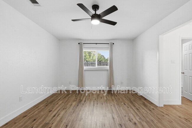 Building Photo - 4349 Altamesa Blvd