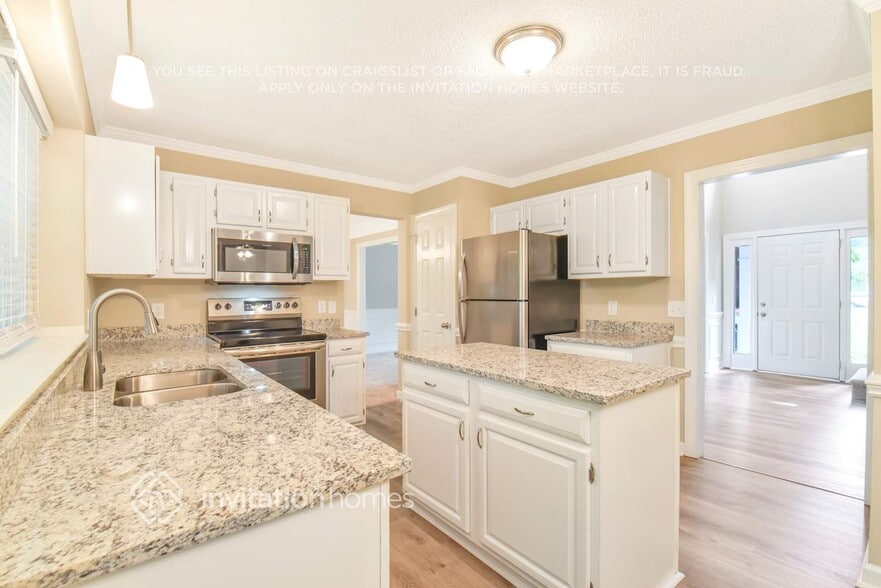 Building Photo - 3800 Melshire Ln