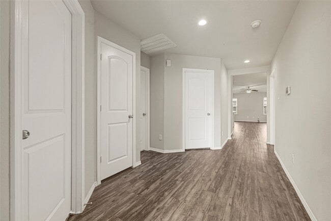 Building Photo - 20910 Corisande St