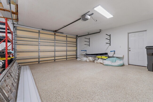 Building Photo - 3463 Canal Ct