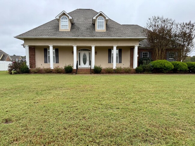 Building Photo - 105 Bent Brook Dr