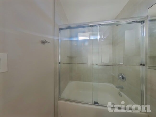 Building Photo - 2371 Coronado Ct