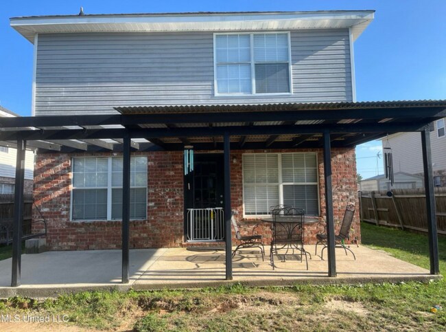 Building Photo - 4117 Silverwood Dr