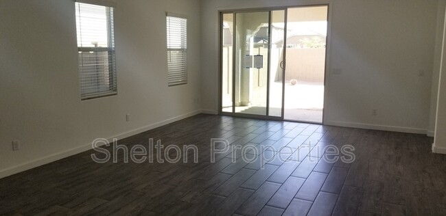 Building Photo - 55 N 197th Dr