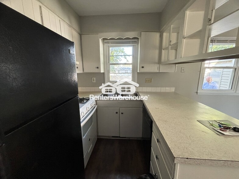 Building Photo - 4807 NW Aurora Ave.