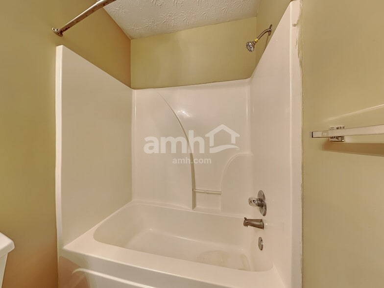 Building Photo - 505 Antietam Blvd