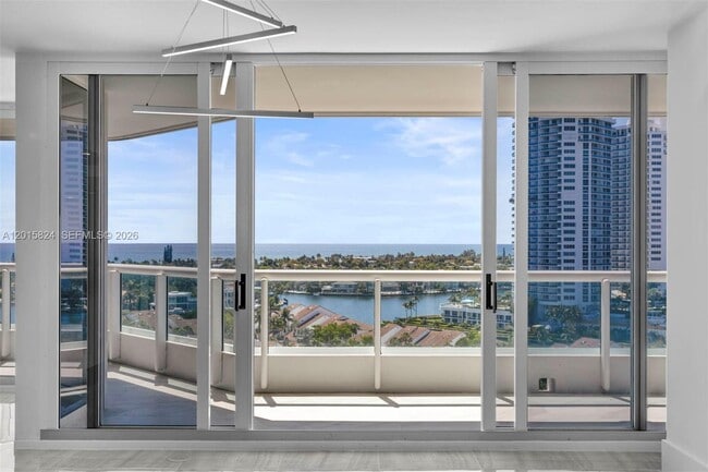 Building Photo - 21055 Yacht Club Dr
