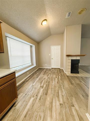 Building Photo - 812 Twin Creek Dr