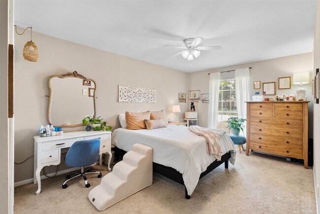 Building Photo - 2526 Palo Pinto Dr