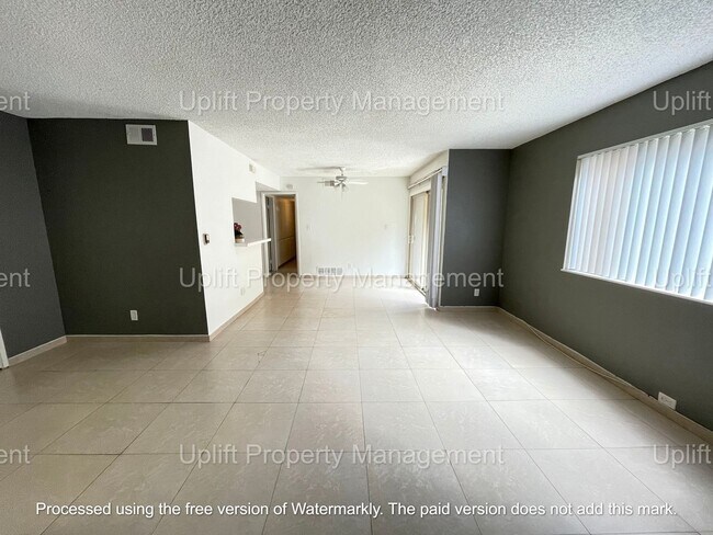 Building Photo - 6811 Alvarado Rd