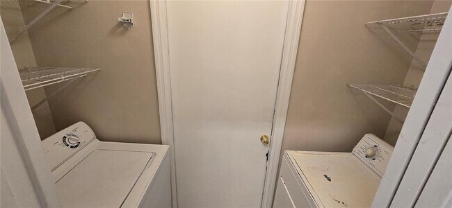 Building Photo - 11541 Wellman Dr