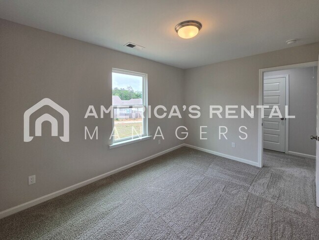 Building Photo - New Construction Townhome for Rent in Clanton, AL!