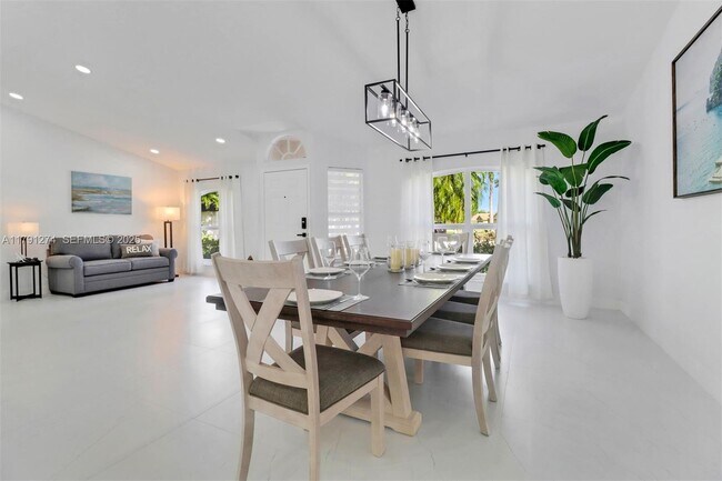 Building Photo - 172 Plantation Cir