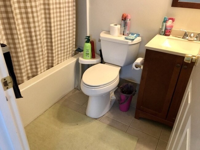 Building Photo - 308 Moody St