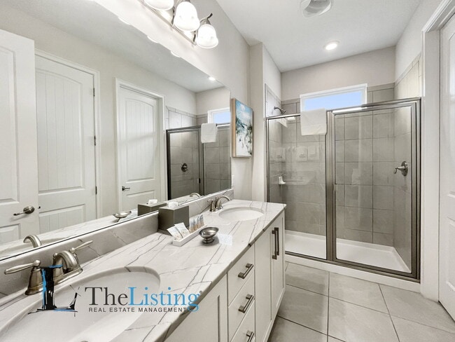 Building Photo - 7755 Westland Dr