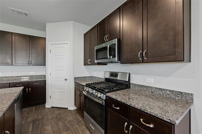 Building Photo - 159 Chesterfield Dr