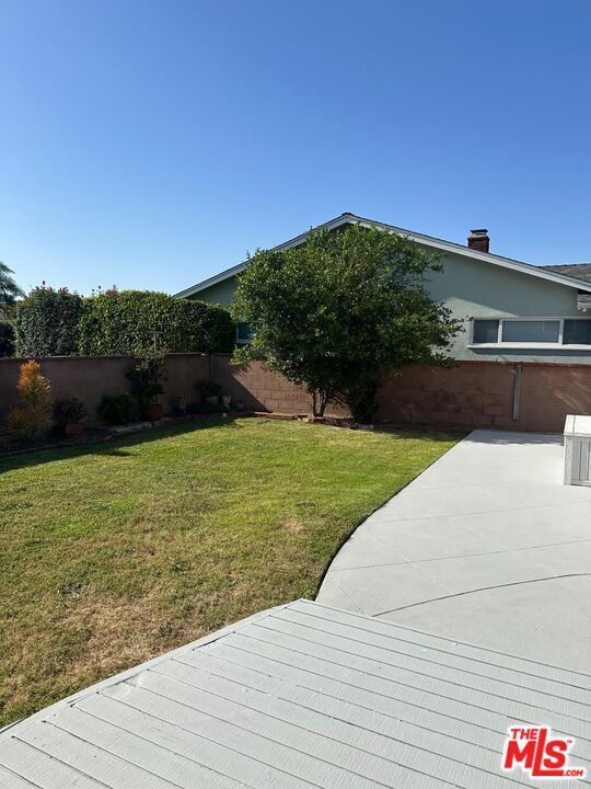 Building Photo - 2903 W Carson St