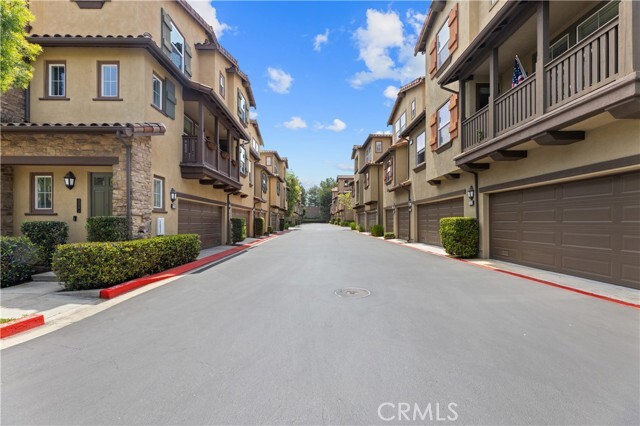 Building Photo - 122 Coral Rose
