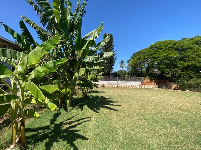 Building Photo - Single Family