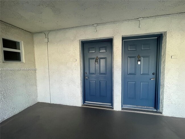 Building Photo - 8607 SW 68th Ct