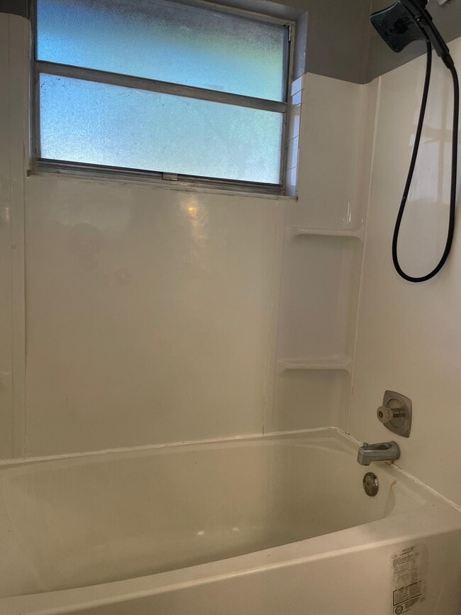 Building Photo - 445 2nd Ave