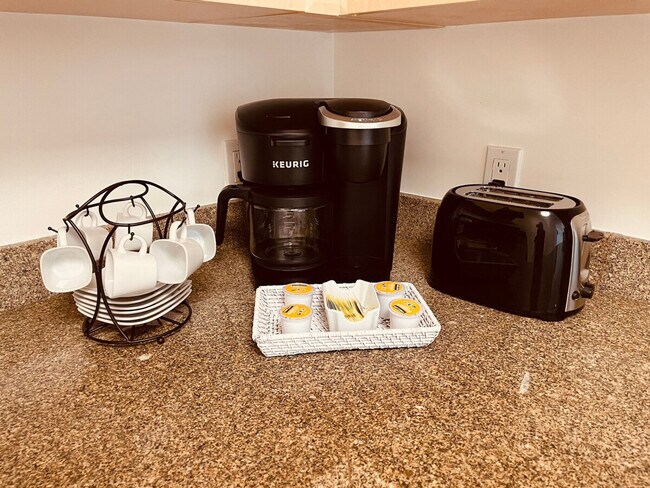 Building Photo - 2280 SW 32nd Ave