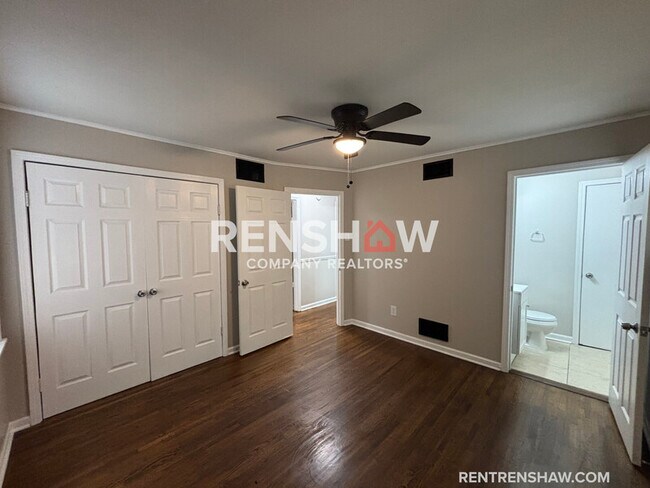 Building Photo - 3238 Kenland Dr