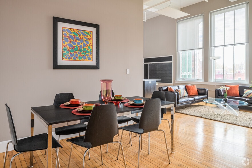 Primary Photo - Shepard School Lofts