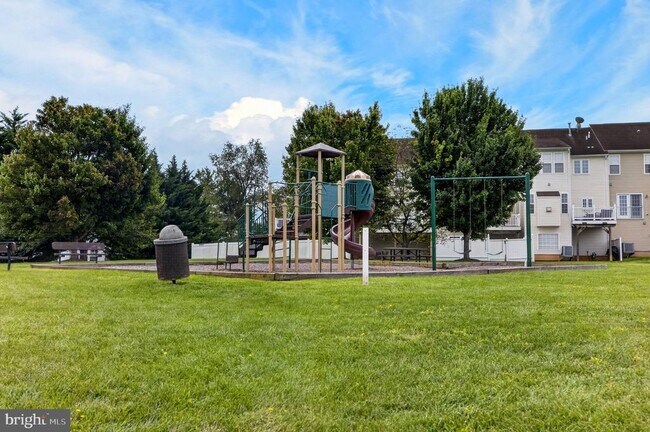 Building Photo - 10382 Lantern Ln