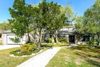 Building Photo - 13810 Hunters Hawk