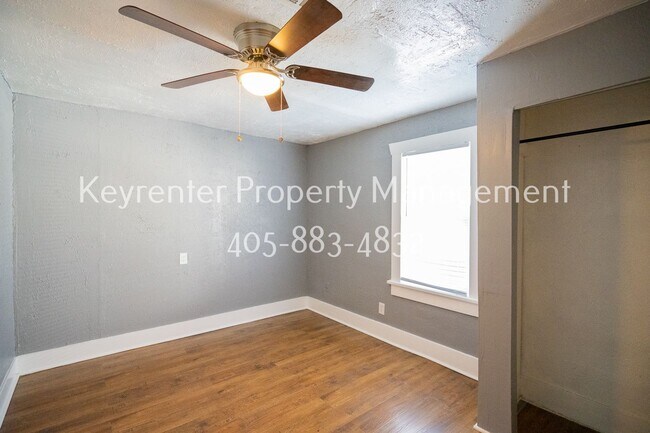 Building Photo - 338 SE 41st St