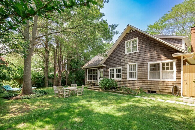 Building Photo - 42 Osborne Ln