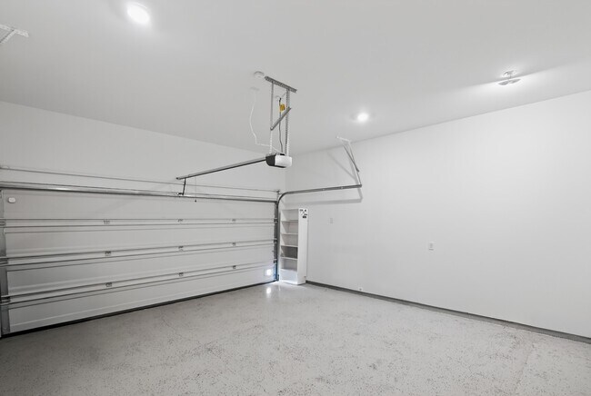 Building Photo - 5634 Amber Brook Ln