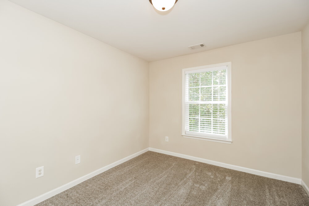 Building Photo - 210 Ranier Ct.
