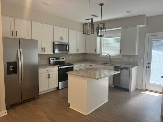 Building Photo - West Winds