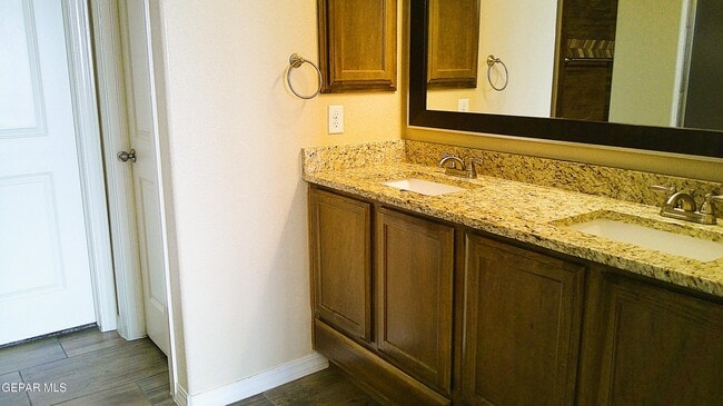 Building Photo - 4620 Marisabel Azcarate St