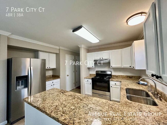 Building Photo - 7 Park City Ct